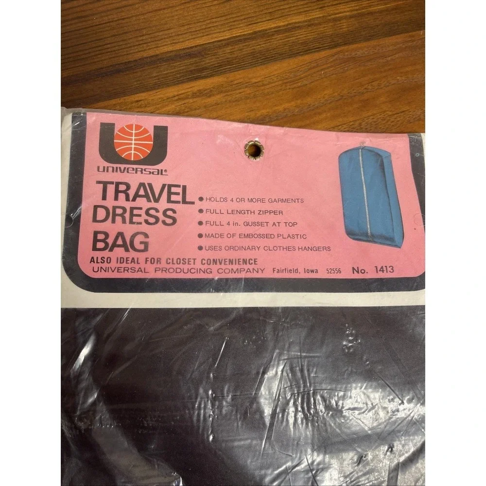 NOS VTG 1970 Ladies Dress Travel Bag Blue Vinyl 4 Dresses. No 1413 52x21.5x4 MCM